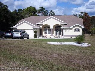 10252 Ridge Top Loop, Weeki Wachee, FL 34613