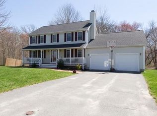 26 Ashford Ln, Attleboro, MA 02703