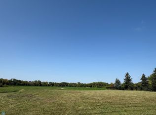 554 Tessa Dr, Moorhead, MN 56560