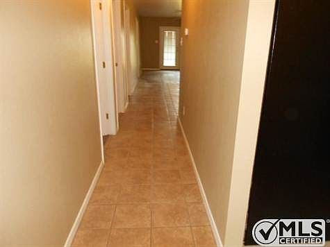 4th image of 4016 Peperport Dr