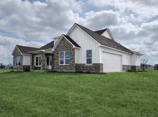 201 Shetland Ct, Angleton, TX 77515