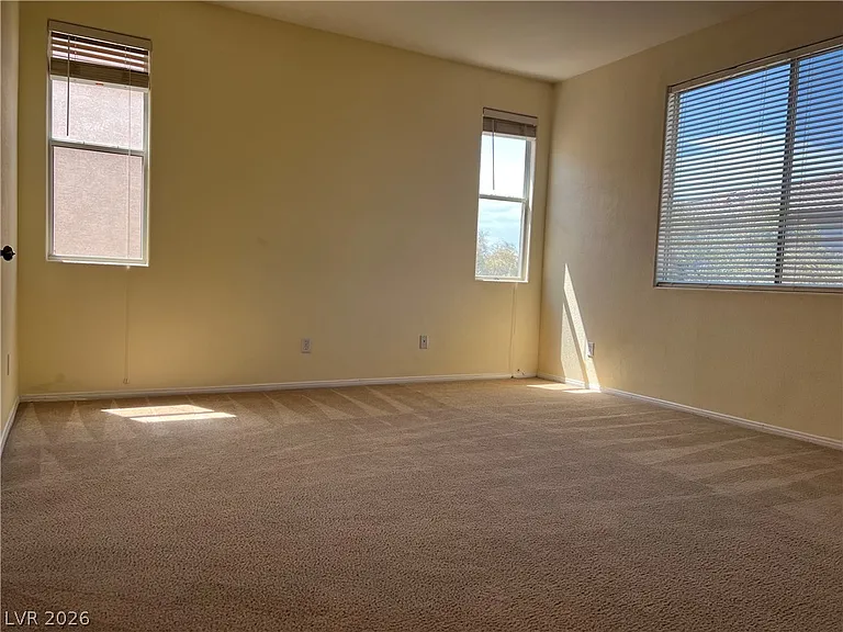 3900 Irvin Ave — Photo 21