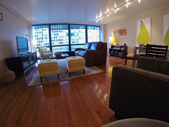 4th image of 900 N Lake Shore Dr APT 1704