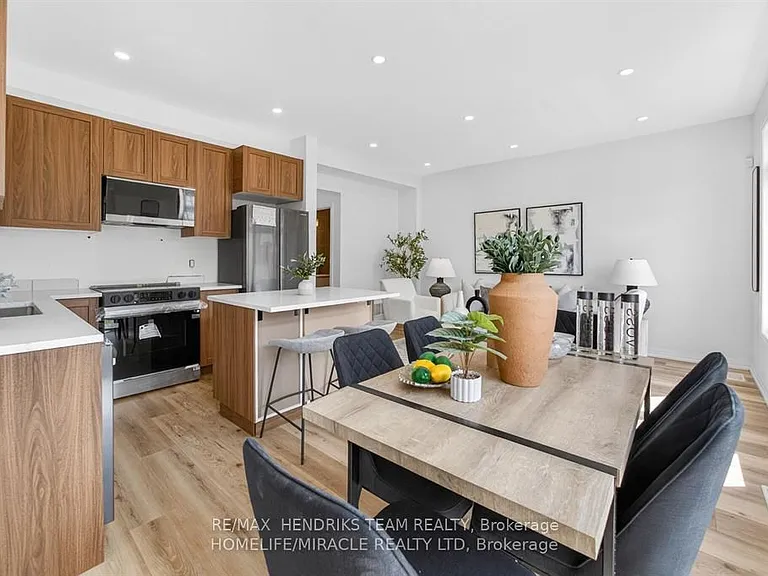 7353 Marvel Dr — Photo 10