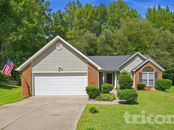 1206 Grass Meadows Ct, Charlotte, NC 28216