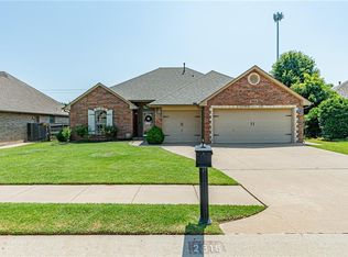 2816 Stonebrook Rd, Edmond, OK 73003