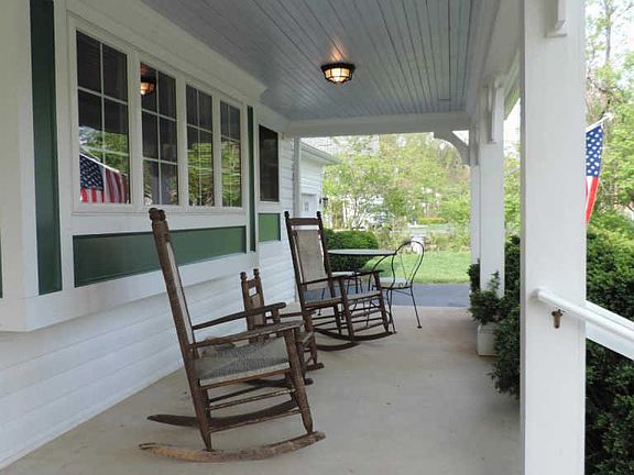 2nd image of 9025 Jackson Ln