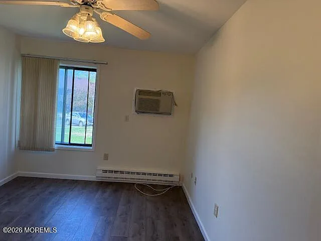 113 Amberly Dr #F — Photo 8