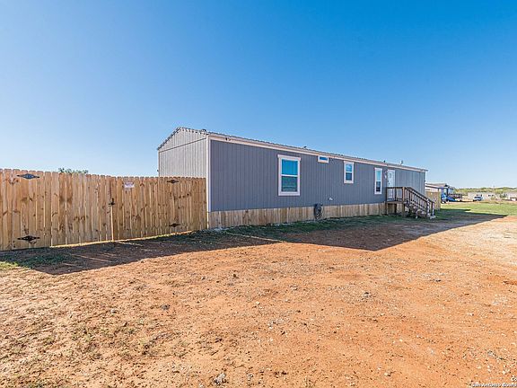 3rd image of 78 WOLFBERRY DR
