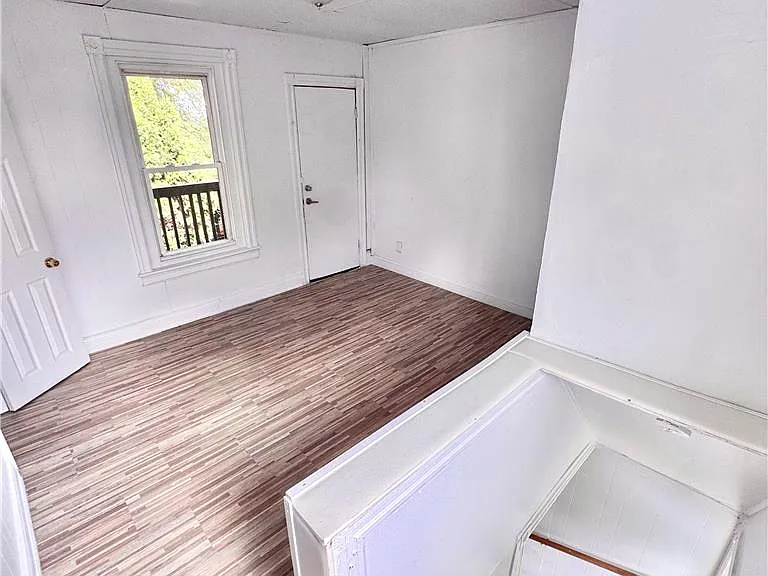 1412 Early St #B — Photo 7