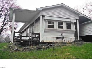 12940 Sandusky Dr SW, Beach City, OH 44608