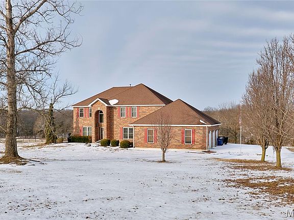 2nd image of 51 Fox Hollow Ln