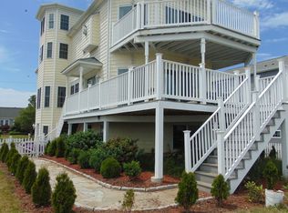 92 Seaside Ave, Guilford, CT 06437