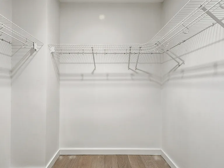 16 Boardman St #202 — Photo 8