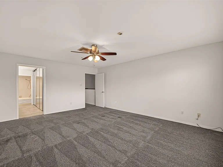 7655 S Braeswood Blvd #47 — Photo 17