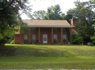 426 Gantt Rd, Deatsville, AL 36022