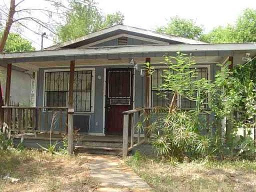 1st image of 441 AMAYA CALLE