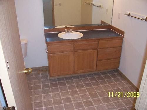 2nd image of 2727 Lake Dr #A