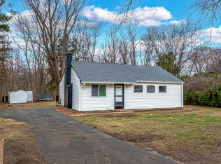 253 Hartford Ave, East Granby, CT 06026