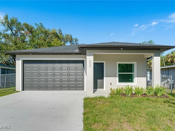 2639 Saint Charles St, Fort Myers, FL 33916