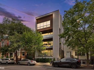 2221 N Leavitt St #1, Chicago, IL 60647