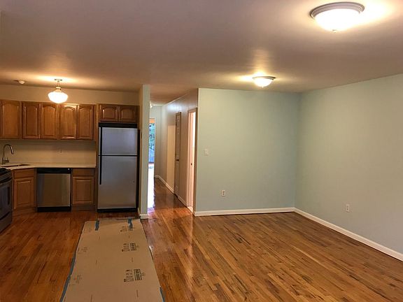 4th image of 3188 Baisley Ave Fl 2