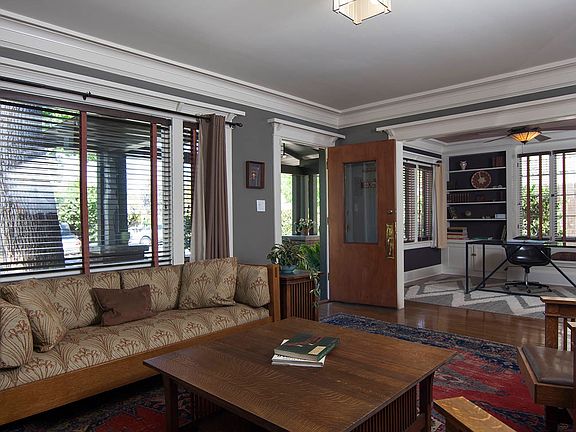 5th image of 1454 Armadale Ave