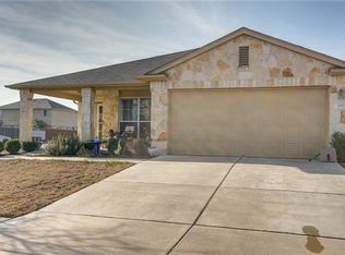 300 Pack Horse Dr, Bastrop, TX 78602