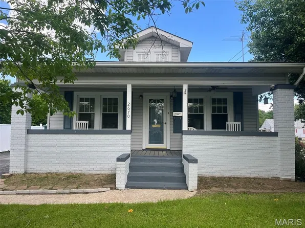 2670 N Rodgers Ave, Alton, IL 62002