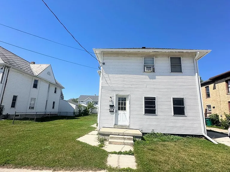 614 Chicago St — Photo 2