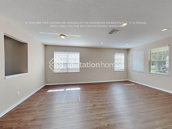 4th image of 1712 Atlantic Dr