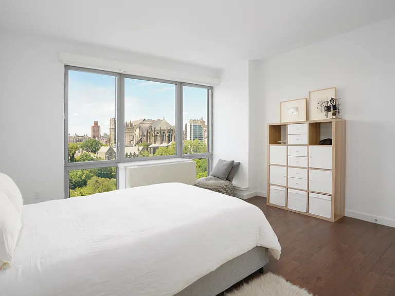 321 W 110th St #13B — Photo 5
