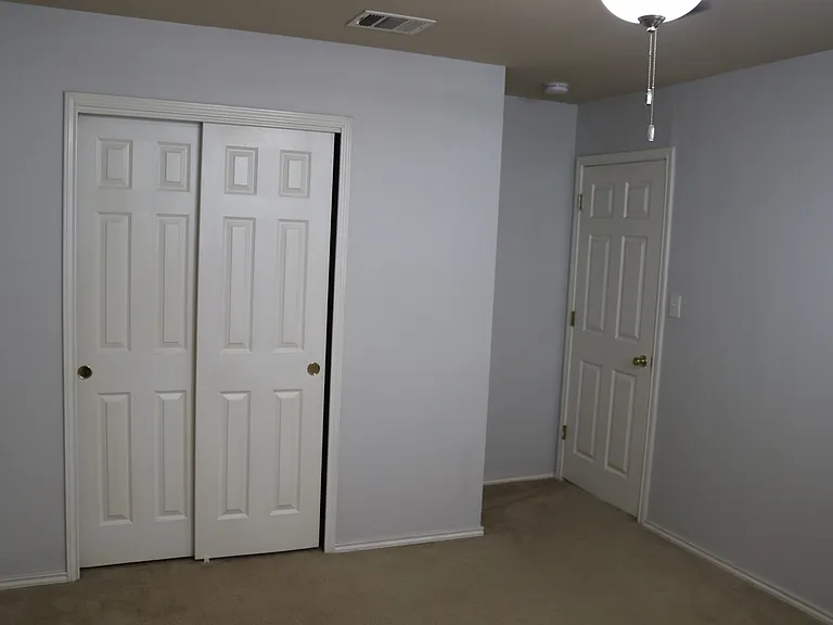 13607 Riverbank Pass — Photo 26