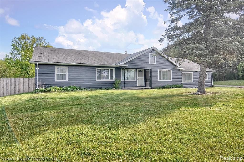 2180 W Highland Rd, Howell, MI 48843 Zillow