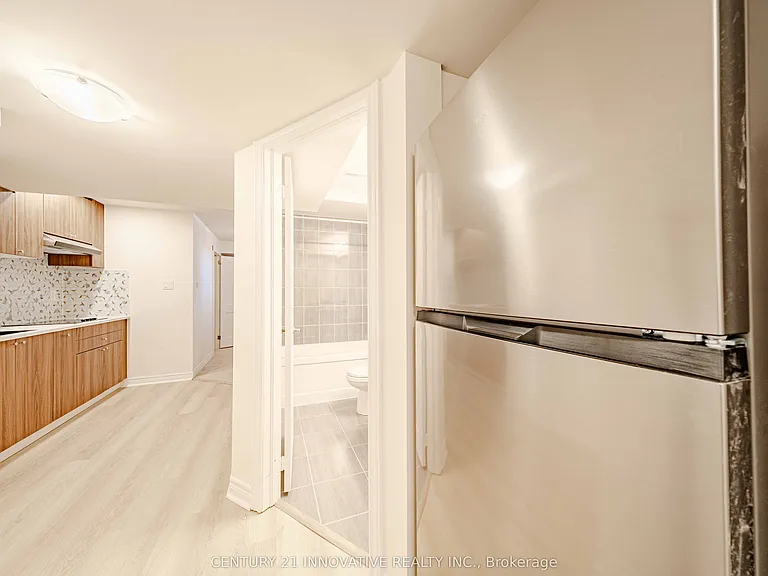 2057 Horace Duncan Cres #BASEMENT — Photo 4