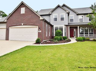 347 Whitewater Ln, Oswego, IL 60543