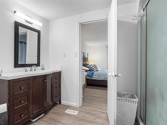 2nd image of 3449 Hallberg Rd #26