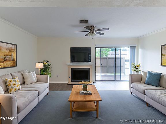 4th image of 3320 W Washington St #38