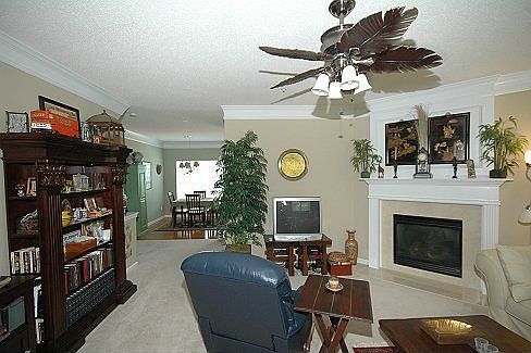 5th image of 1212 Charlston Ct