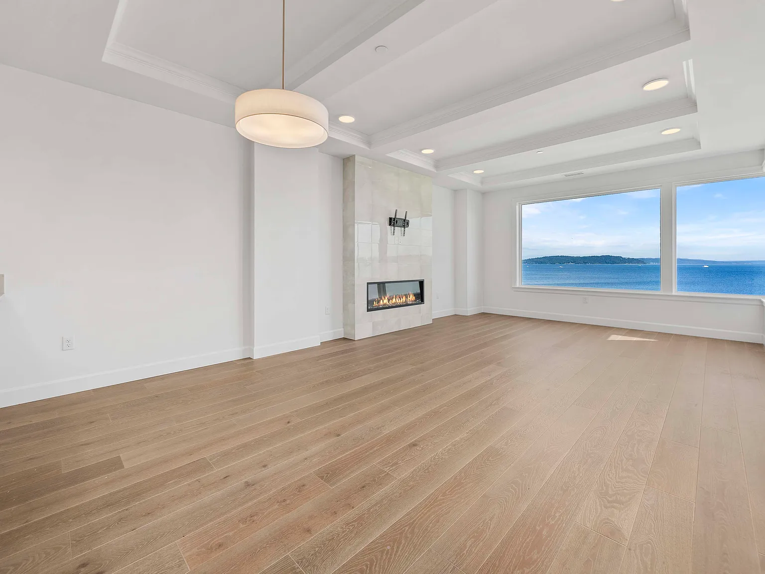 4907 Main St — Photo 3