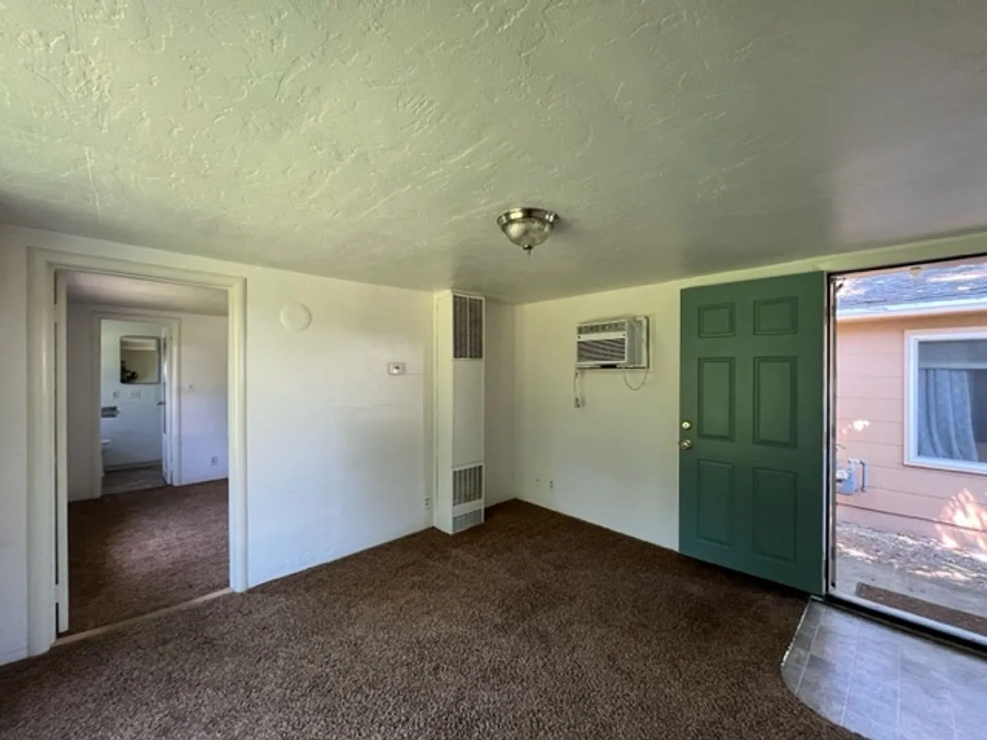 410 Hamilton St — Photo 4