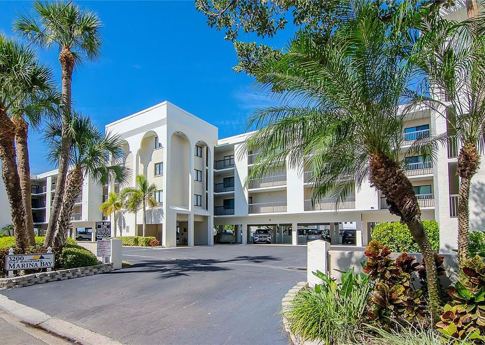 3200 Gulf Blvd APT 103, Saint Pete Beach, FL 33706 | Zillow