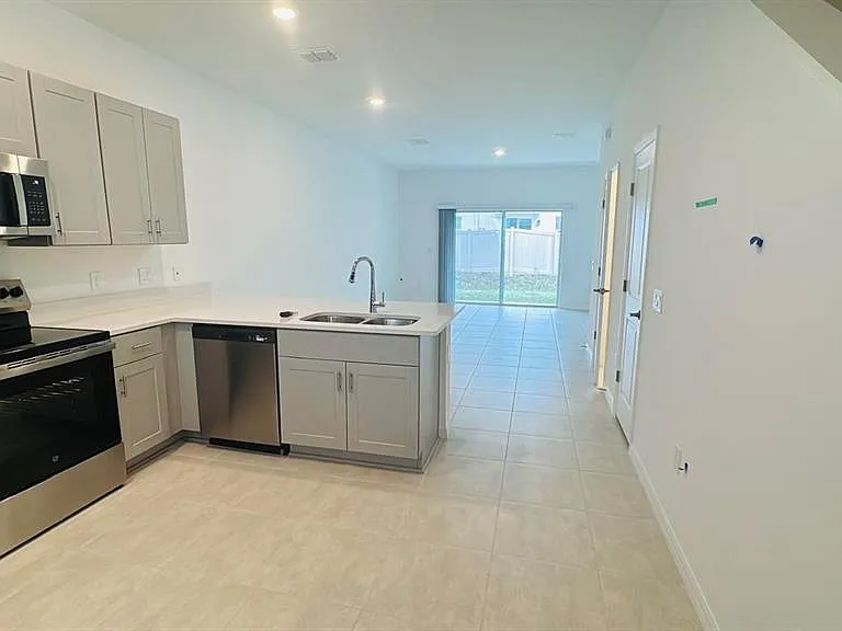 3192 Skyline Loop — Photo 3