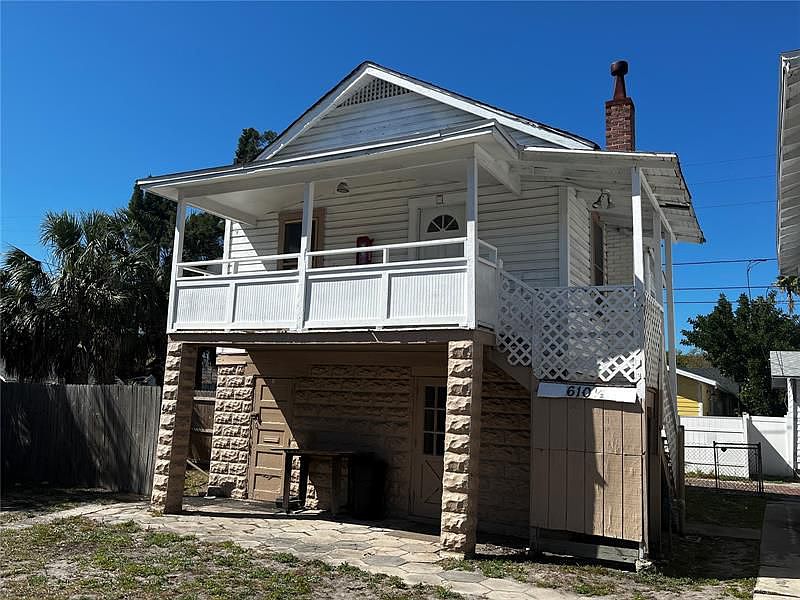 1st image of 610 14th St N Unit 1/2
