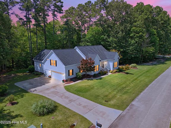 4th image of 110 Meherrin River Drive