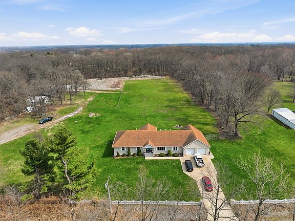 4th image of 1251 N Mineral Springs Rd