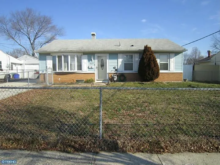 1023 Hilary Ave photo 1
