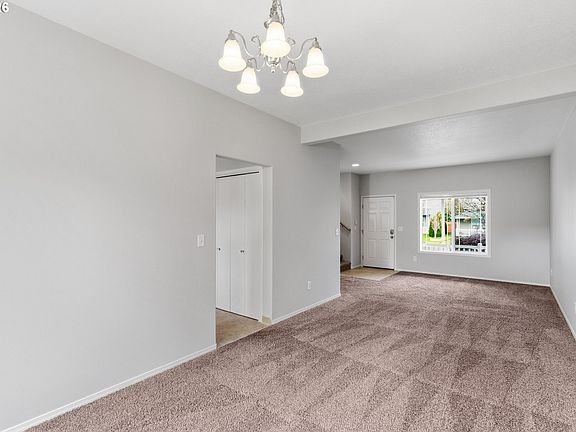 5th image of 12705 NE 49th Way