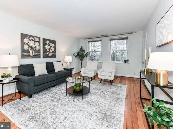 3279 S Stafford St APT B2, Arlington, VA 22206