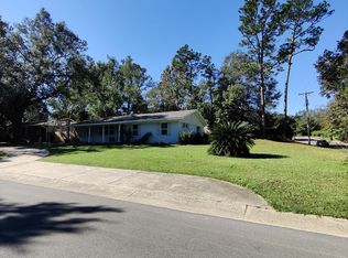 50 Young St, Fairhope, AL 36532